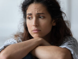 Başqalarının Məsləhətinə əməl etmək günahkarlıq hisslərini artıra bilər, araşdırmanın nəticələri