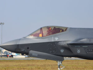 Aİ Rusiyanın enerji resurslarına xərcləri minlərlə F-35-in alınmasına bərabər hesablayır