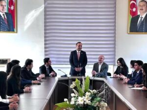 Milli Məclisin deputatı Şahin İsmayılov DİA -da tələbələrlə görüşdü