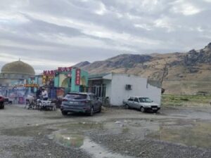 Beşbarmaqda maşından meyit tapıldı