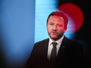 Estoniya Xarici İşlər Nazirliyi Macarıstanın Aİ-nin səsvermə hüququndan məhrum edilməsinin mümkünlüyünü xatırladıb