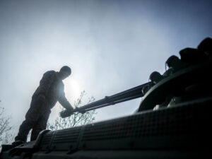 Britaniya Qərb ölkələrinin koalisiyasının Ukrayna münaqişəsində iştirak etdiyini bildirib