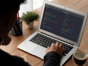 Aprel ayında ən yüksək maaş alan peşələrin adları açıqlanıb