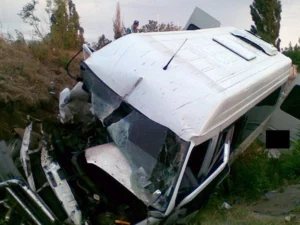 Zaqatala-Bakı avtobusu qəzaya uğrayıb