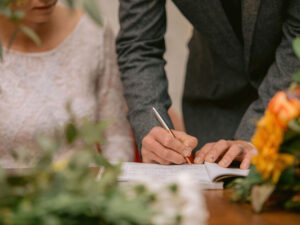 Çin hakimiyyəti nikah prosedurunu sadələşdirib