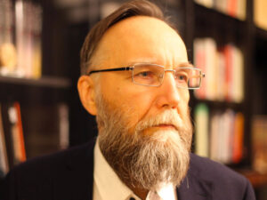 Filosof Duqin ABŞ-dakı transgenderlərdən danışıb