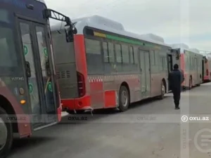 Hacı Zeynalabdin qəsəbəsinə yeni sərnişin avtobusları gətirilib