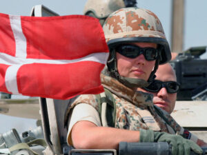 Danimarka ABŞ ilə müdafiə sazişinin ləğvini istisna etmir