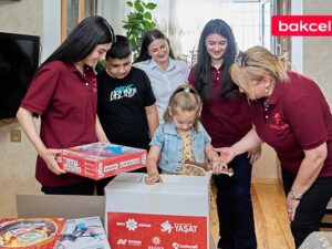 “Bakcell” “YAŞAT” Fondunun “Hədiyyə Karvanı” layihəsinə qoşuldu  