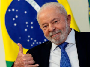 Braziliya prezidenti Rusiyaya uçub