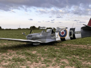 Böyük Britaniyada İkinci Dünya Müharibəsi təyyarəsi qəzaya uğrayıb