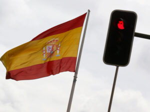 Kabel oğurluğu İspaniyada qatar gecikmələri səbəbindən təxminən 11,000 sərnişinə təsir edib