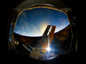 Alimlər deyirlər ki, Yer kürəsi donub keçib gedən bir ulduz tərəfindən orbitdən çıxa bilər