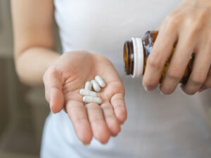 Həkim D vitamininin kolon xərçəngindən qoruya biləcəyini deyib