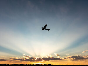 ABŞ-da təyyarənin suya çırpılması nəticəsində iki sərnişin xilas edilib