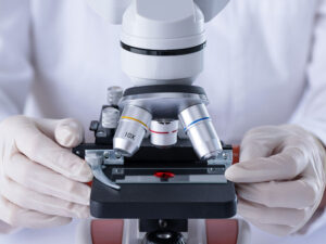 Alimlər bədənimizin zülallarında gizlənən yeni antibiotik sinfini kəşf ediblər