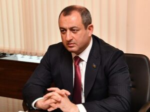 Adil Əliyev Araz Musayevin iddialarına cavab verdi