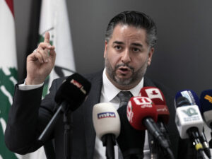 Livanın keçmiş iqtisadiyyat naziri şikayətindən sonra korrupsiyaya görə həbs edilib