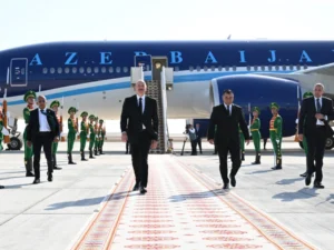 İlham Əliyev Türkmənistana işgüzar səfərə gedib