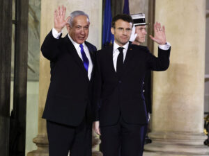 Makron Netanyahunun “antisemitizm alovunu” alovlandırması ilə bağlı məktubuna cavab verdi