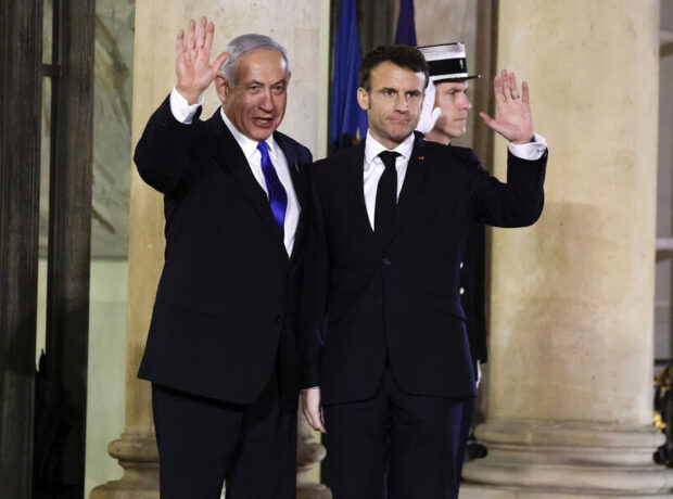 Makron Netanyahunun “antisemitizm alovunu” alovlandırması ilə bağlı məktubuna cavab verdi Makron Netanyahunun “antisemitizm alovunu” alovlandırması ilə bağlı məktubuna cavab verdi