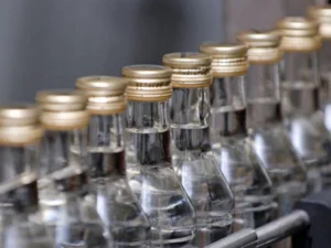 Azərbaycanda külli miqdarda spirtli içki marketlərdən yığışdırıldı