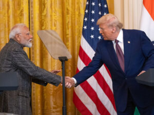 Hindistan deyir ki, Trampın zorakılığına qarşı “nitq söyləməyin” vaxtı çatıb