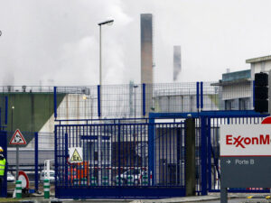 Amerika neft şirkəti Rusiyaya qayıtmaq planları ilə bağlı bəyanata cavab verməkdən imtina edib