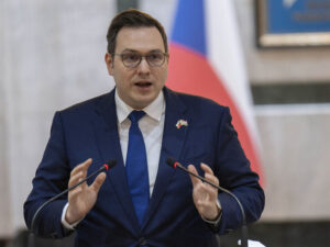 Çexiya Ukraynaya sursat tədarükü təşəbbüsünün dayandırılmasının nəyə gətirib çıxaracağını açıqlayıb