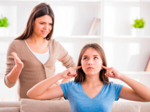 Psixoloq niyə uşaqları həyatınızın mənasına çevirməməli olduğunuzu izah etdi