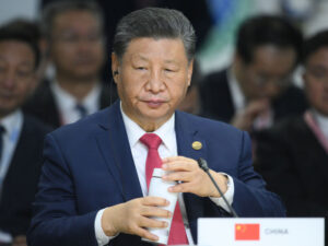 Tramp xəbərdarlıq edib ki, Xi Jinping onun Ukraynaya yanaşmasını izləyir
