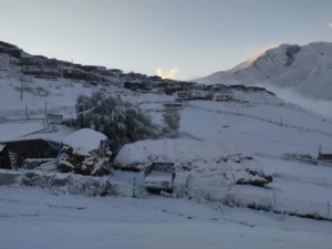 Xınalığa qar yağır