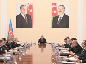 Gələn ilin büdcə layihələrinin Prezidentə təqdim edilməsinə qərar verilib