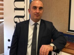 Tanınmış jurnalist yüksək vəzifəyə təyin edildi