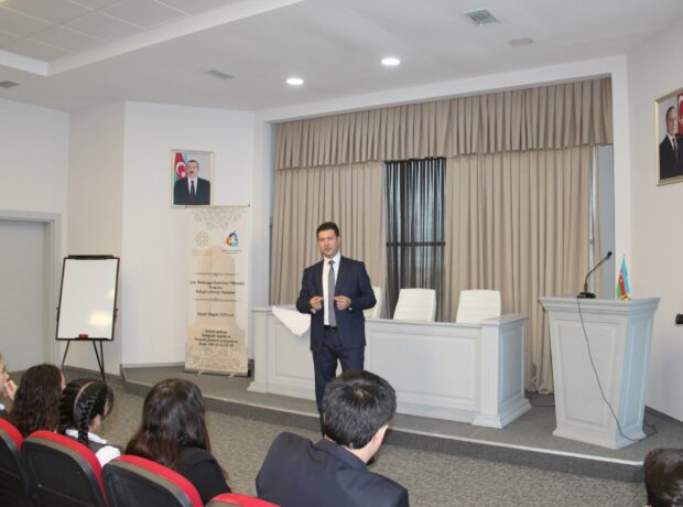 “Gənc Mədəniyyət İşçilərinin I Mübadilə Proqramı: İnkişaf və Strateji Planlama” layihəsi çərçivəsində təlim sessiyasının ikinci günündə təlim keçirilib “Gənc Mədəniyyət İşçilərinin I Mübadilə Proqramı: İnkişaf və Strateji Planlama” layihəsi çərçivəsində təlim sessiyasının ikinci günündə təlim keçirilib