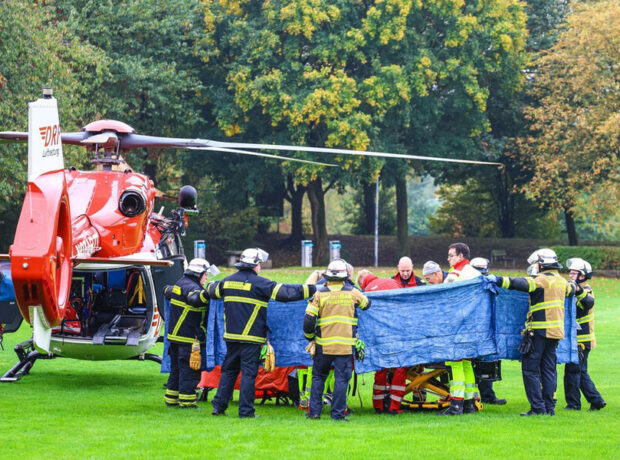 Almaniyada bələdiyyə sədrinə bıçaqla hücum edilib Almaniyada bələdiyyə sədrinə bıçaqla hücum edilib