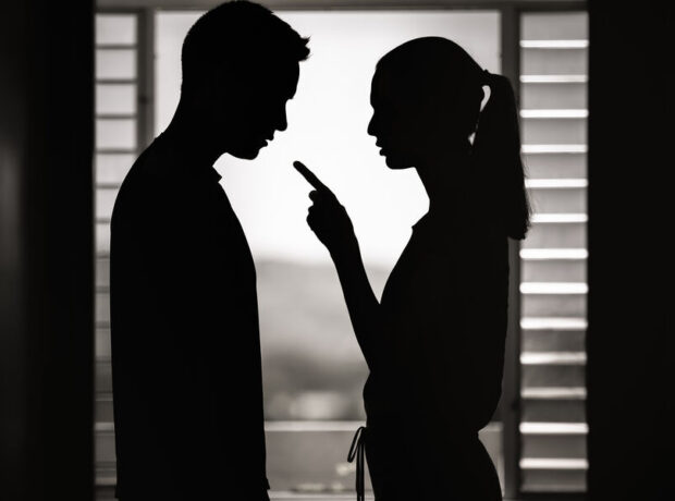 Psixoloq kobud əlaqəni göstərən əlamətləri izah etdi Psixoloq kobud əlaqəni göstərən əlamətləri izah etdi