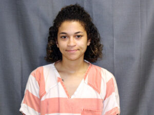 Müəllim öz evində iki dəfə şagirdi aldadıb və bunun əvəzini ödəyib Müəllim öz evində iki dəfə şagirdi aldadıb və bunun əvəzini ödəyib