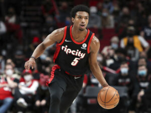 NBA basketbolçusu hava limanında marixuana ilə həbs olundu NBA basketbolçusu hava limanında marixuana ilə həbs olundu