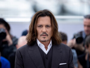 Conni Depp klassik rolda böyük ekrana qayıdacaq Conni Depp klassik rolda böyük ekrana qayıdacaq