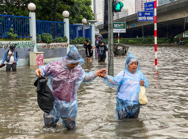 Vyetnam hakimiyyəti daşqının nəticələri barədə məlumat verib Vyetnam hakimiyyəti daşqının nəticələri barədə məlumat verib