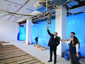 “Moskva” univermağının binasında qanunsuz təmir işləri aparılıb “Moskva” univermağının binasında qanunsuz təmir işləri aparılıb