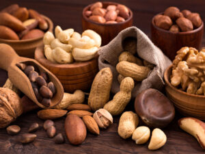 Həkim demansdan qorunmaq üçün nə qədər qoz yeməli olduğunuzu izah etdi