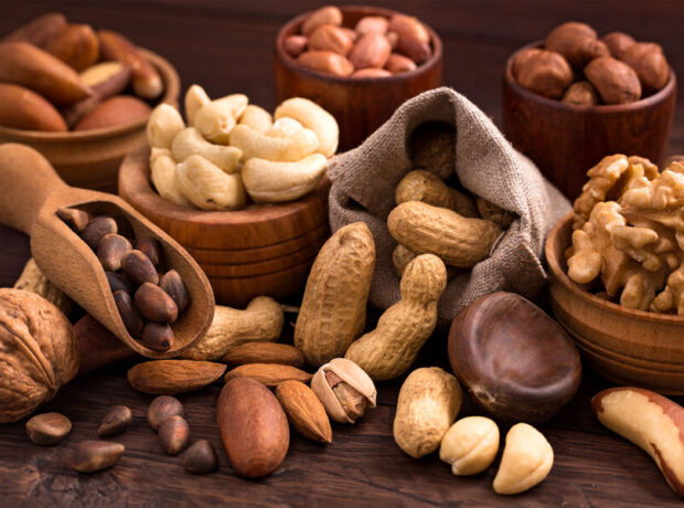 Həkim demansdan qorunmaq üçün nə qədər qoz yeməli olduğunuzu izah etdi Həkim demansdan qorunmaq üçün nə qədər qoz yeməli olduğunuzu izah etdi