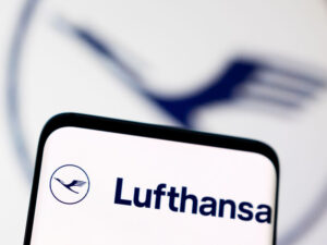 “Lufthansa” Almaniyadakı 100-ə yaxın marşrutu vergi ilə bağlı narahatlığa görə ləğv etməyi planlaşdırır