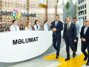 Türkiyəli nazir müavini “ASAN xidmət”də olub Türkiyəli nazir müavini “ASAN xidmət”də olub