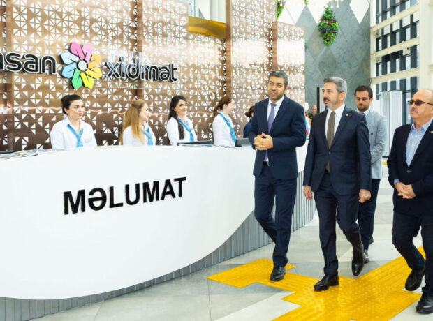 Türkiyəli nazir müavini “ASAN xidmət”də olub Türkiyəli nazir müavini “ASAN xidmət”də olub