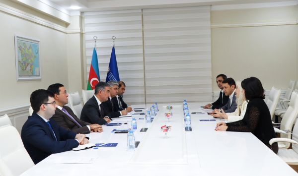 Elnur Bağırov “Azerbaijan Coca-Cola Bottlers” MMC-nin baş direktoru ilə görüşüb Elnur Bağırov “Azerbaijan Coca-Cola Bottlers” MMC-nin baş direktoru ilə görüşüb