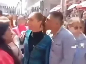 Meksika prezidenti Şeynbaum bir adamı təqib etməkdə ittiham edib Meksika prezidenti Şeynbaum bir adamı təqib etməkdə ittiham edib