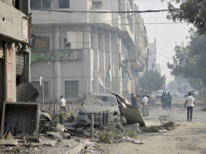 Fələstinin Avstriyadakı səfiri Qəzza zolağında atəşkəs rejimini son dərəcə kövrək adlandırıb Fələstinin Avstriyadakı səfiri Qəzza zolağında atəşkəs rejimini son dərəcə kövrək adlandırıb